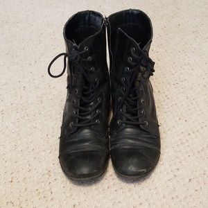 <5 for $20> Black Combat Boots